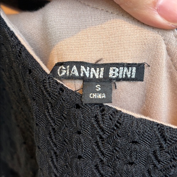 Gianni Bini Elegant Black One-Shoulder Dress - Picture 2 of 4